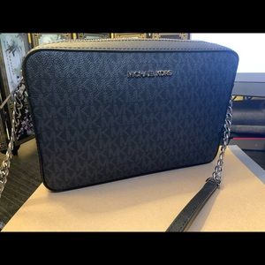 Michael Kors Crossbody Bag